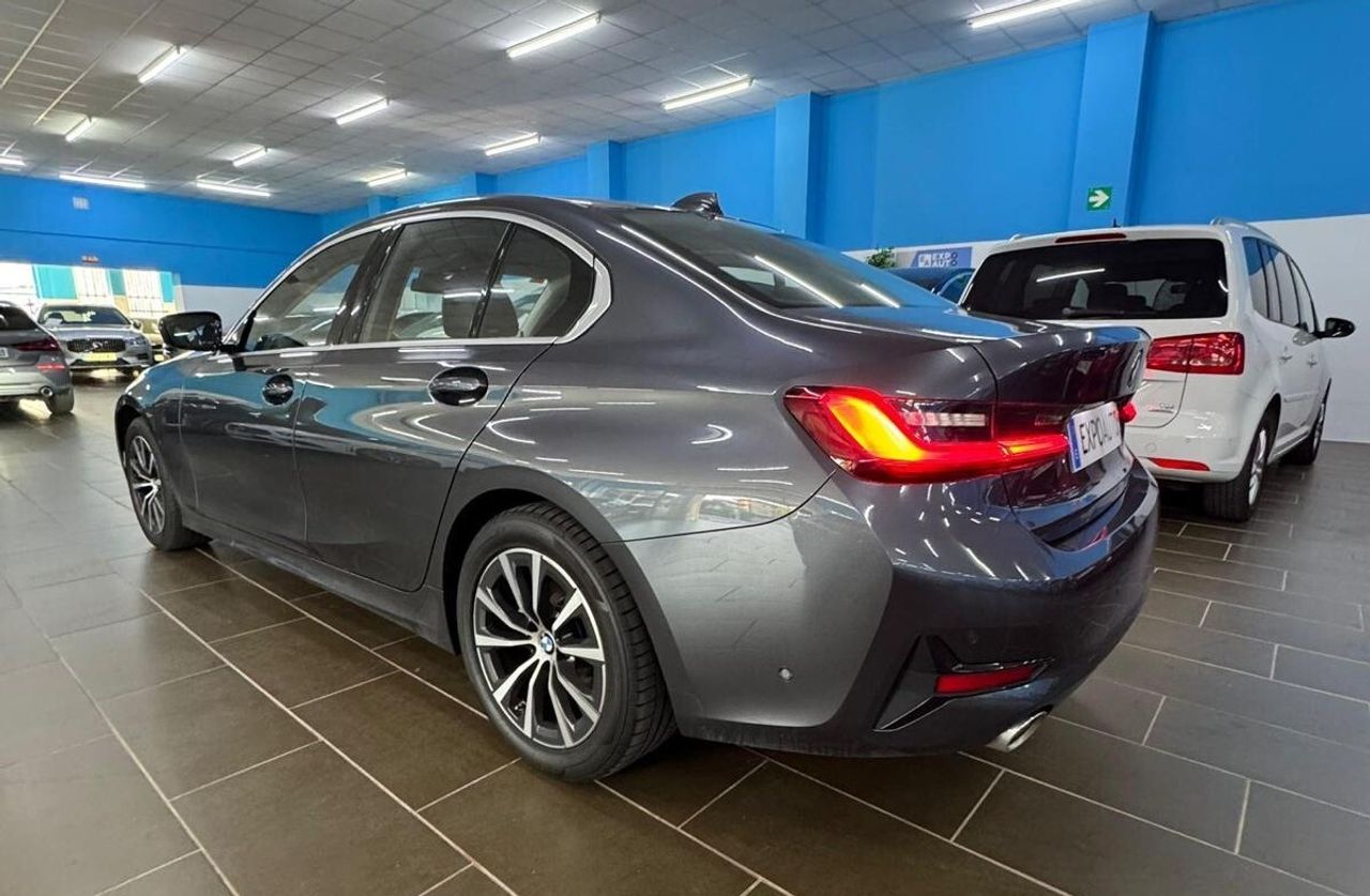BMW Serie 3 320d Auto. - Foto 6