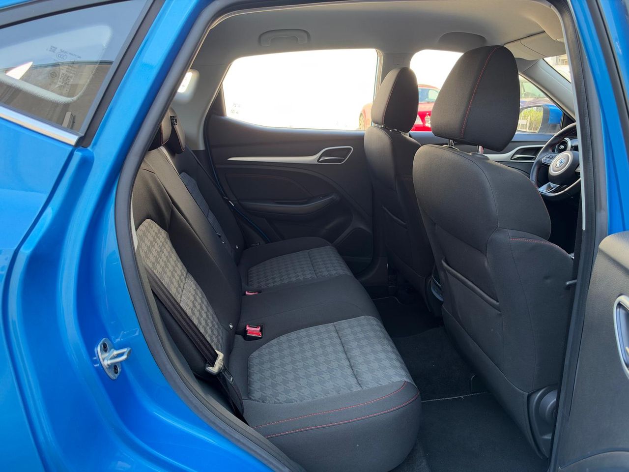 MG ZS 1.0T Luxury Auto - Foto 6