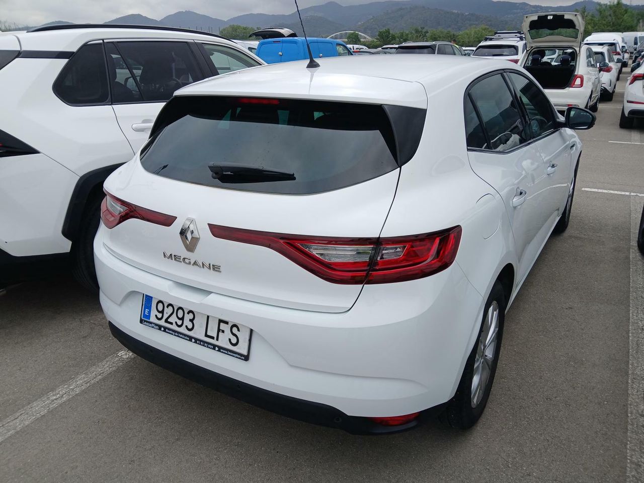 renault megane 2020 / foto grande (3)