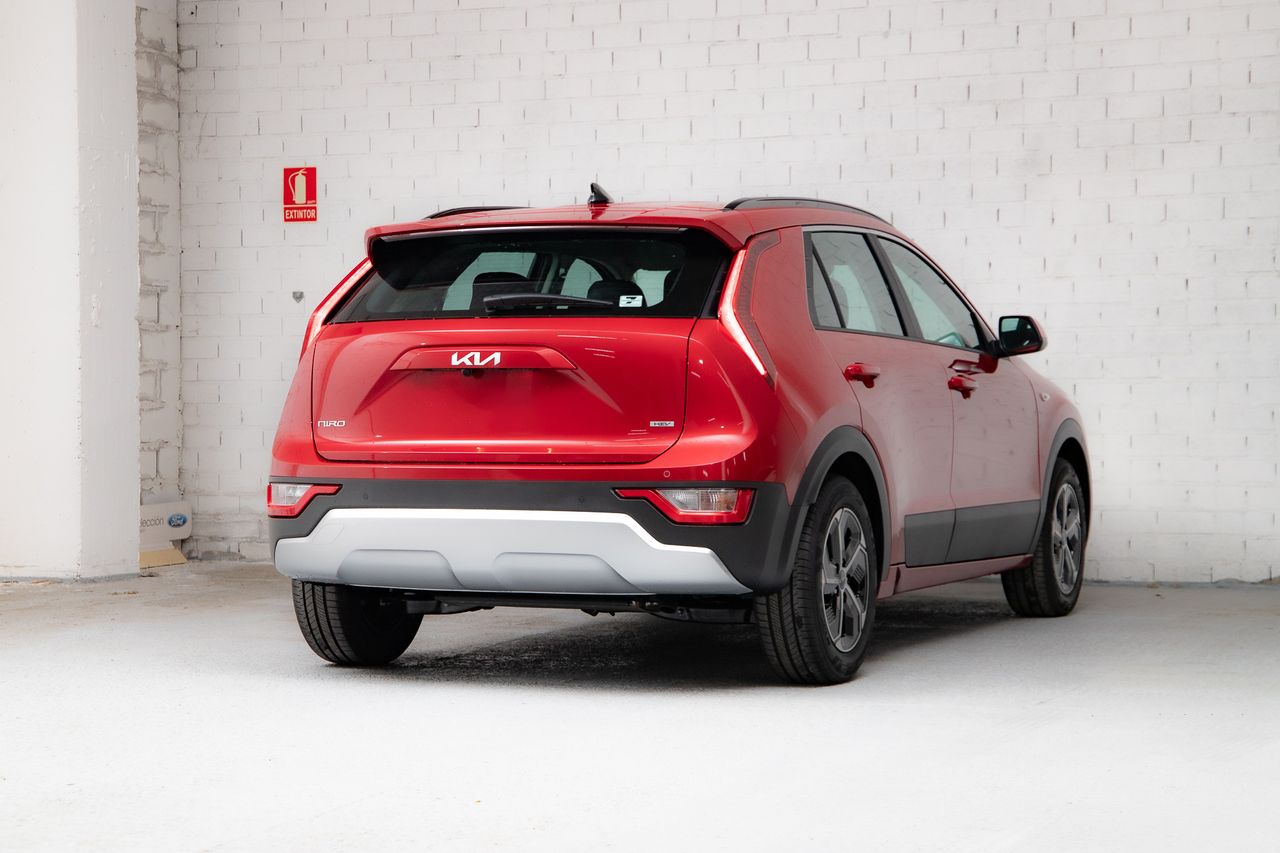 kia niro 2025 / foto grande (3)