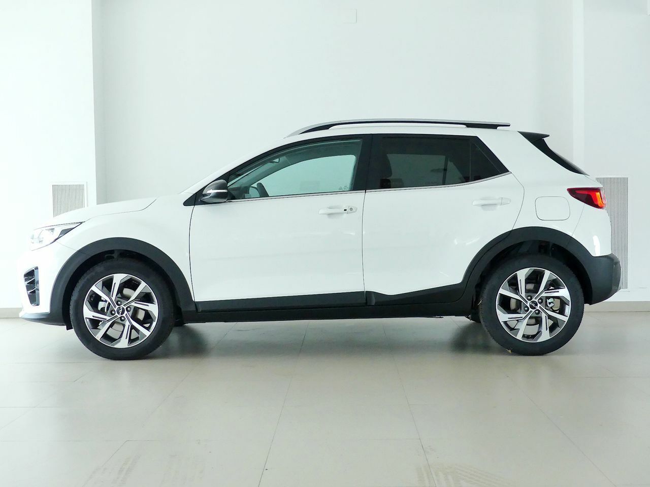 kia stonic 2023 / foto grande (3)