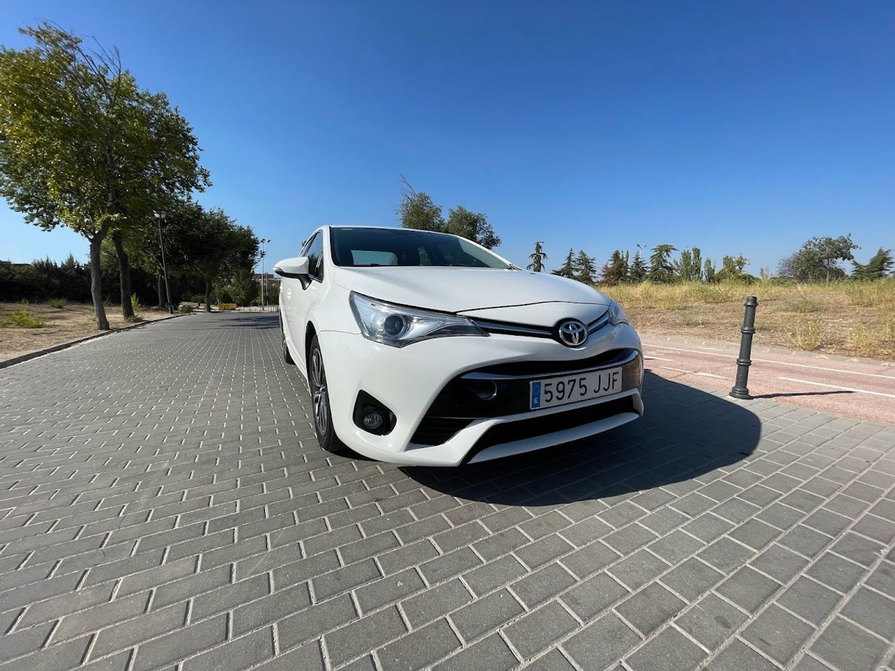 Foto toyota avensis 2015 /