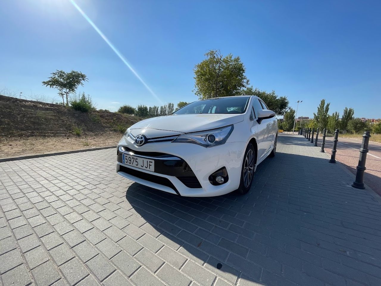 toyota avensis 2015 / foto grande (3)