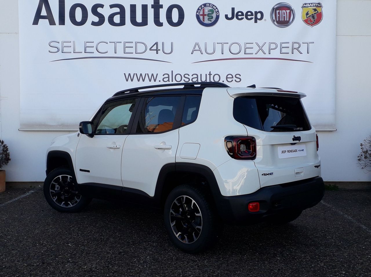 jeep renegade 2023 / foto grande (3)