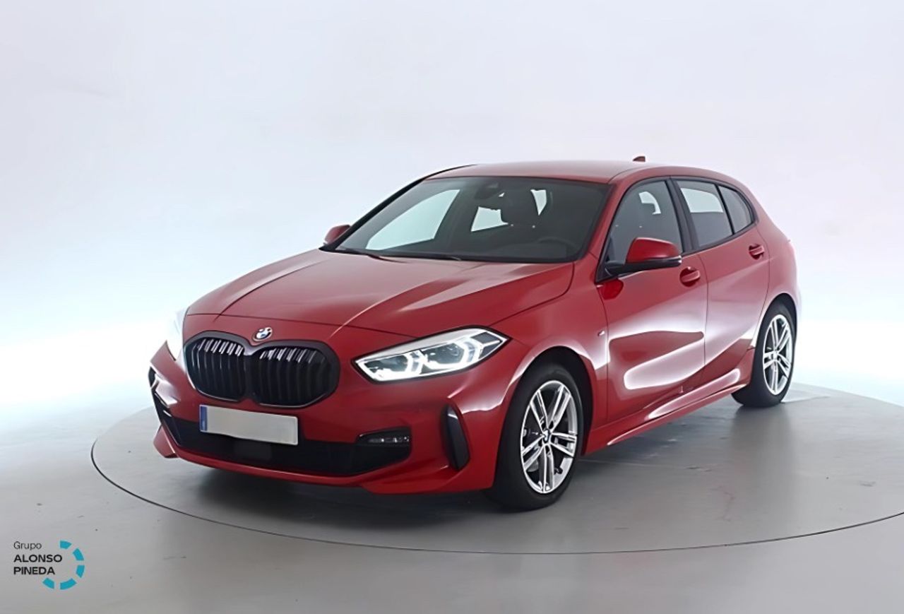 Foto bmw serie 1 2024 /