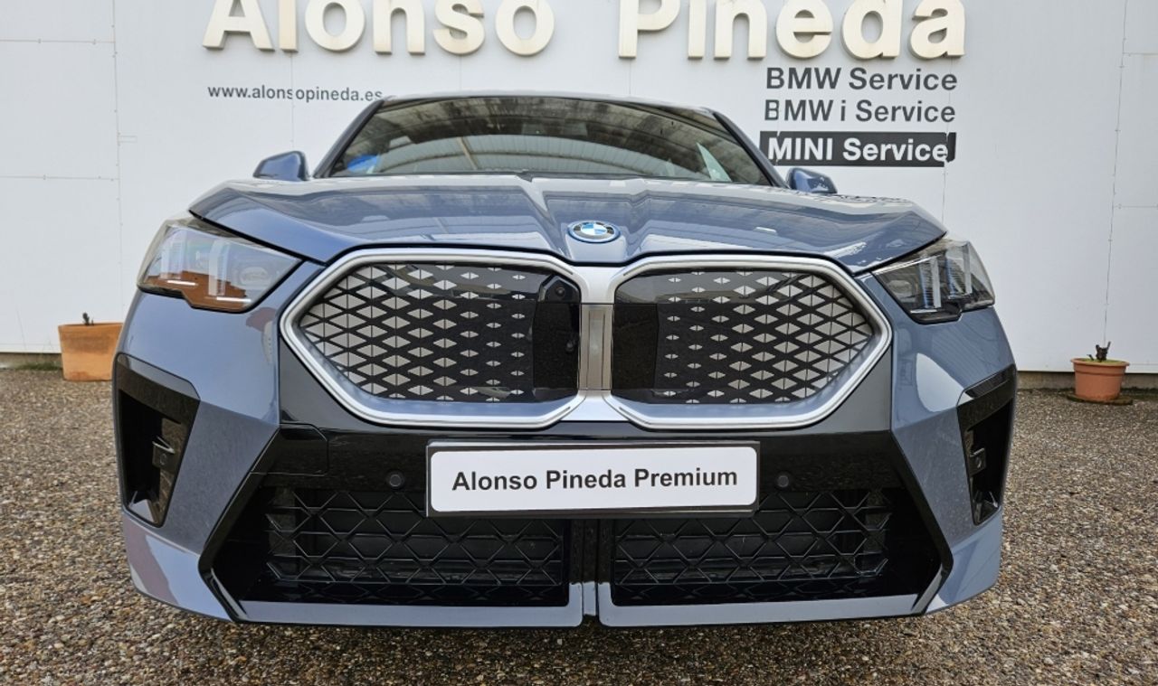 BMW iX2 20 eDrive M Sport - foto 36