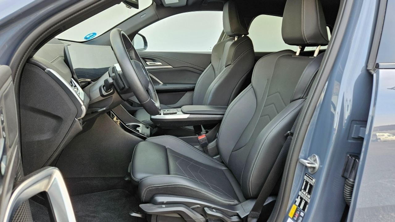 BMW iX2 20 eDrive M Sport - foto 33