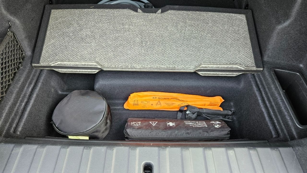 BMW iX2 20 eDrive M Sport - foto 39