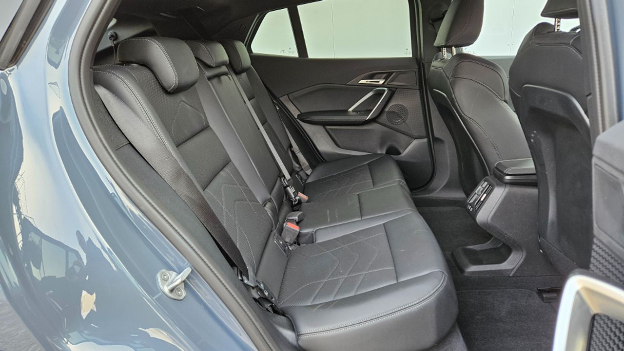 BMW iX2 20 eDrive M Sport - foto 29