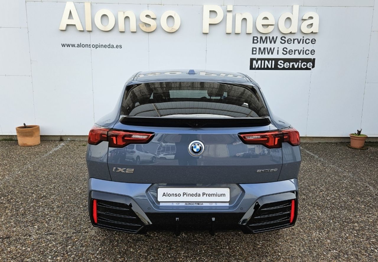 BMW iX2 20 eDrive M Sport - foto 7