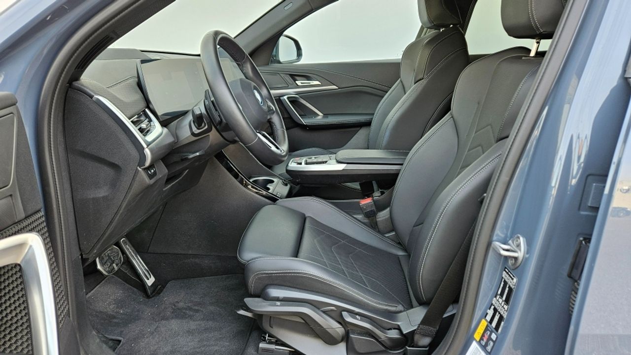 BMW iX2 20 eDrive M Sport - foto 32