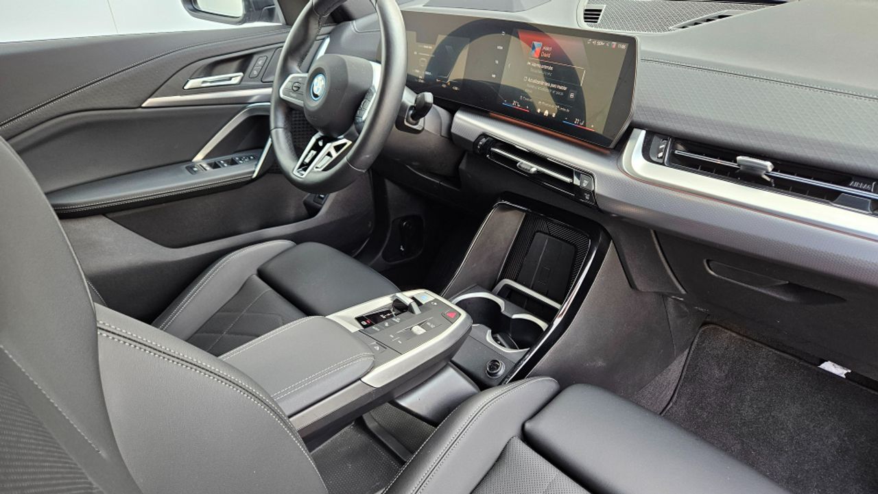 BMW iX2 20 eDrive M Sport - foto 14