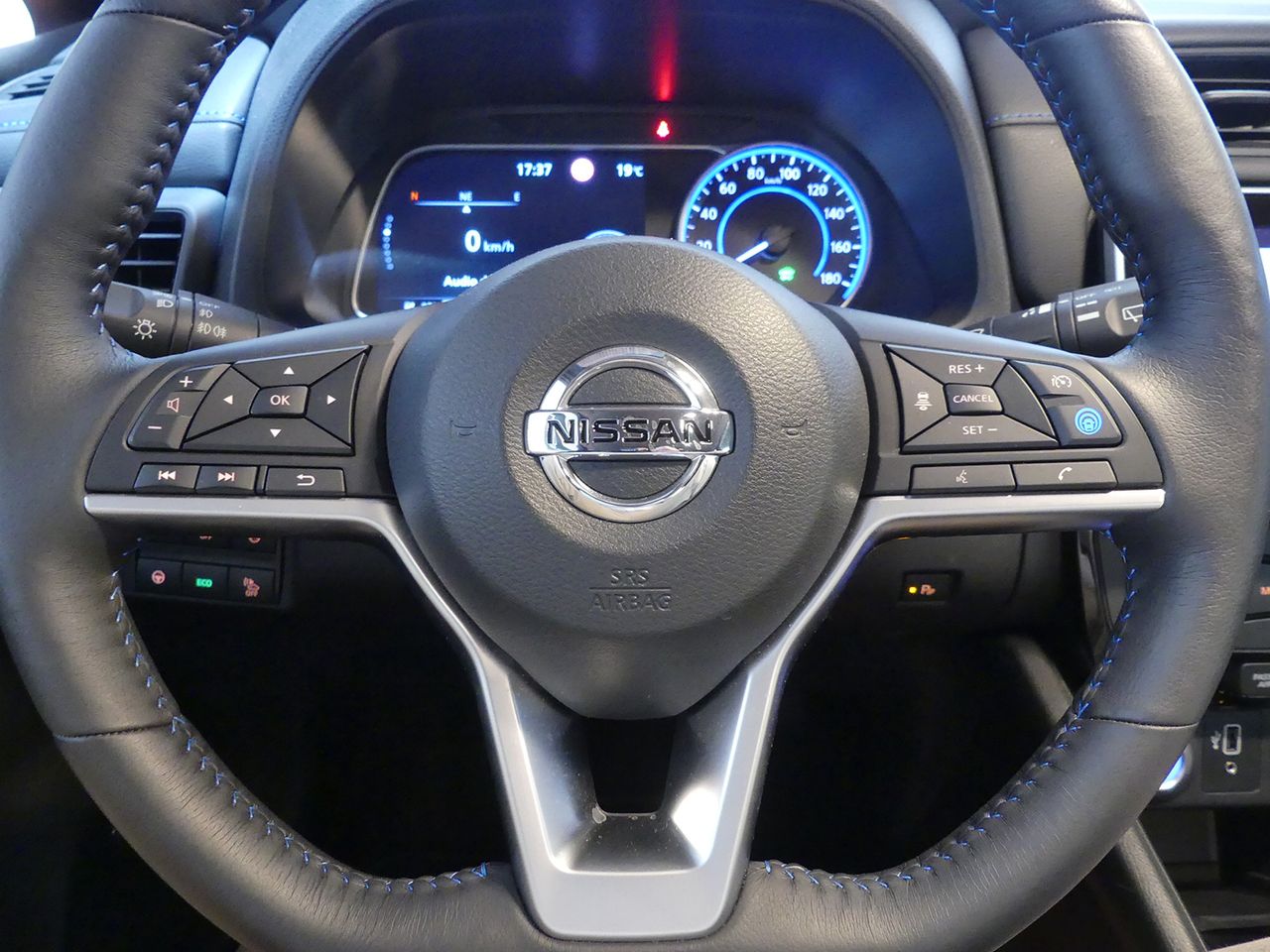 Nissan Leaf 150PS TEKNA 40KWH PROPILOT 150 5P - foto 25