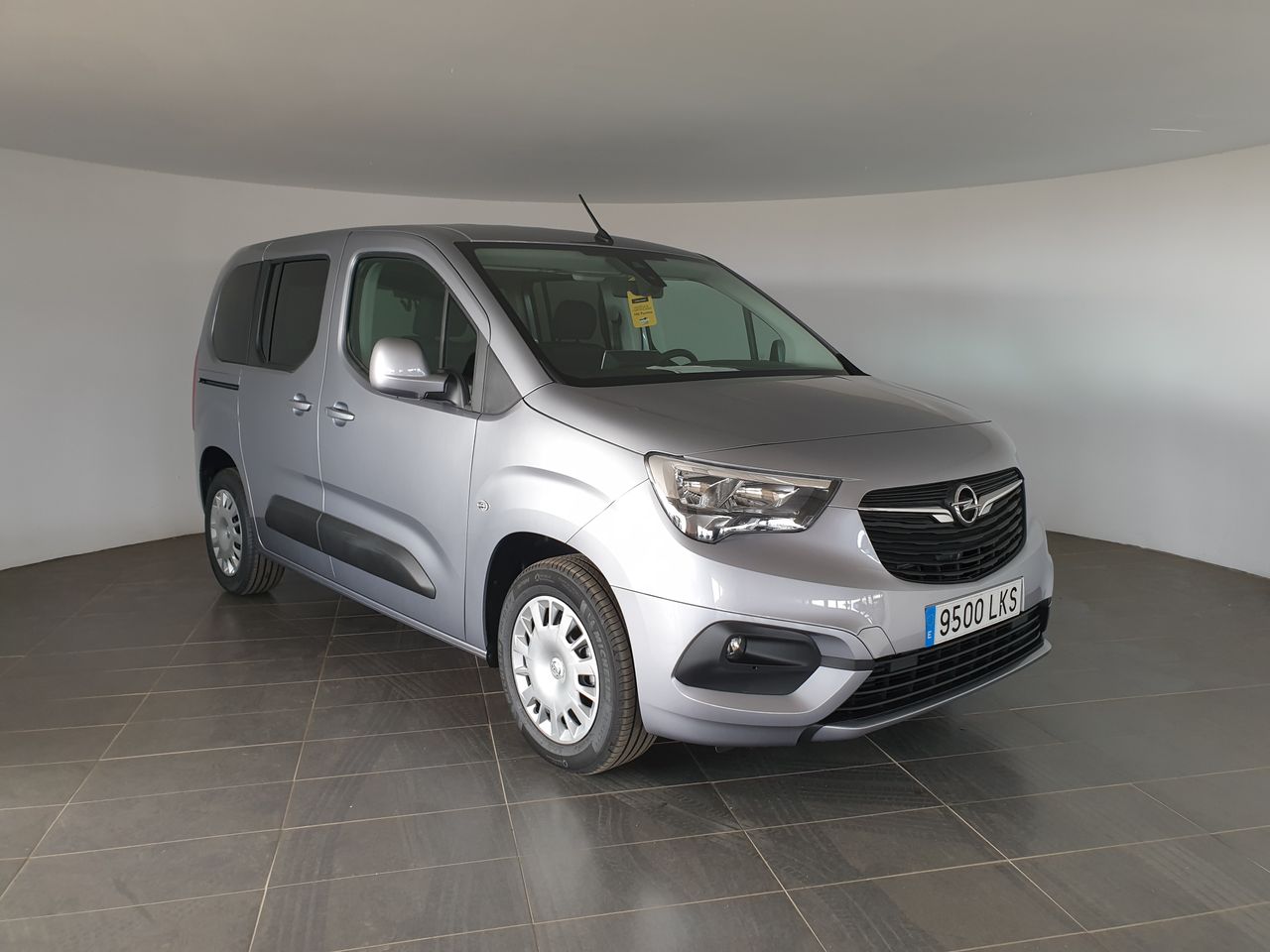 opel combo 2020 /