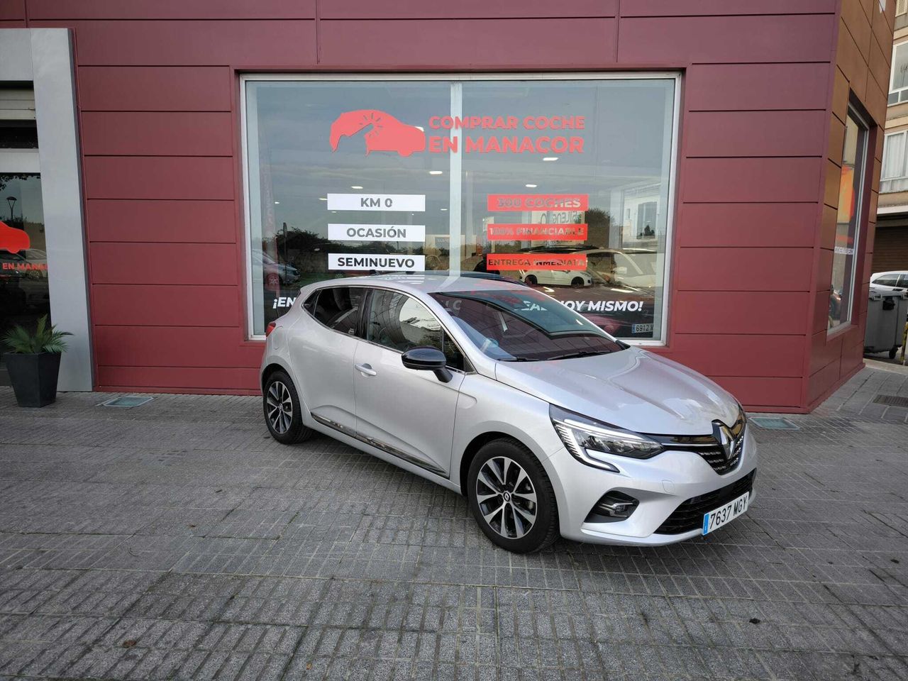 renault clio 2023 /