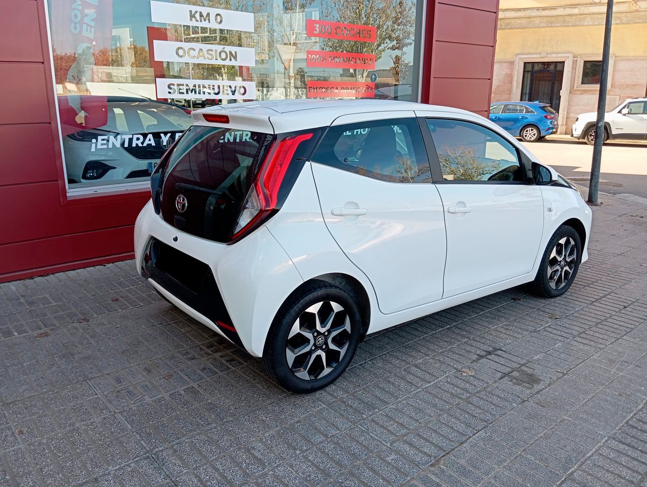 toyota aygo 2021 / foto grande (2)