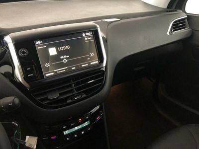 Peugeot 2008 1.2 PURETECH 130 cv ALLURE 5P