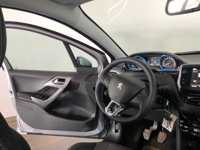 Peugeot 2008 1.2 PURETECH 130 cv ALLURE 5P