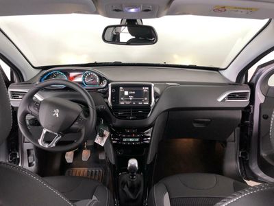 Peugeot 2008 1.2 PURETECH 130 cv ALLURE 5P