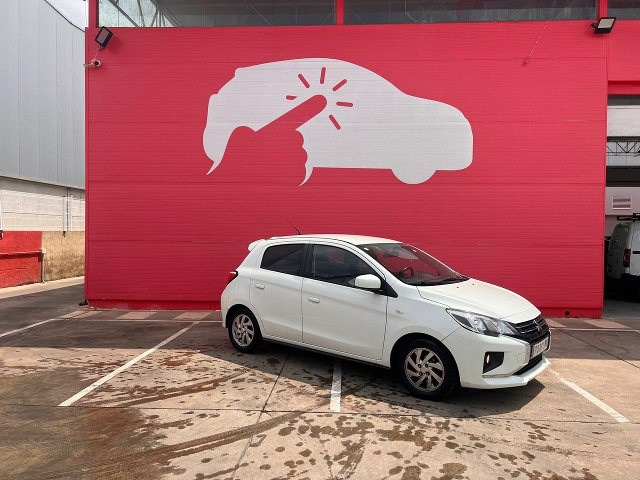 Foto mitsubishi space star 2021 /