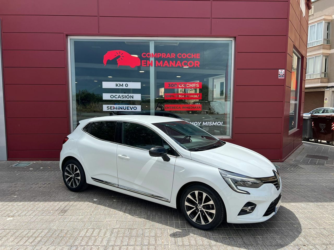 renault clio 2023 /