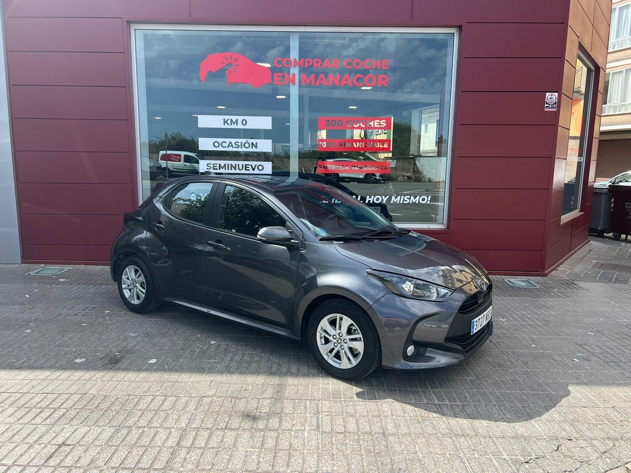 toyota yaris 2024 /