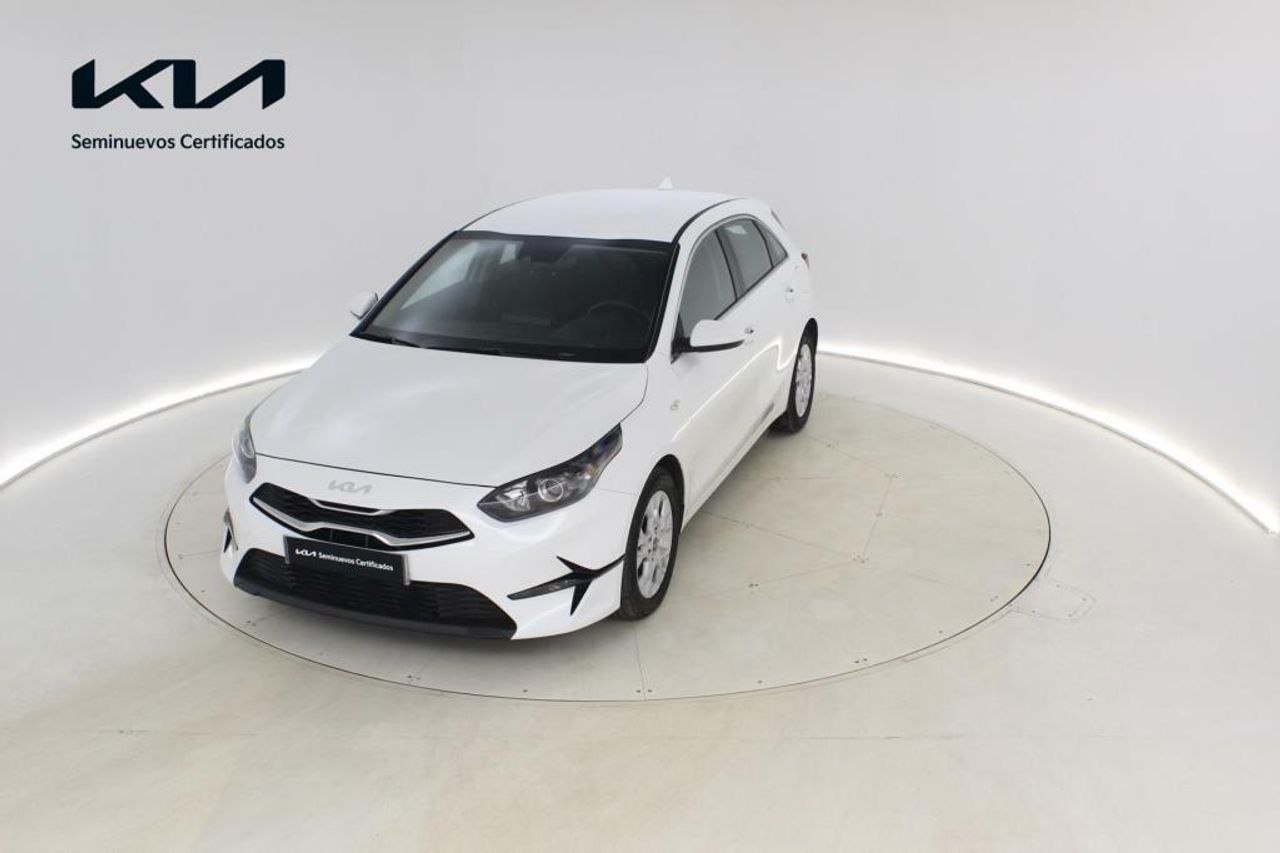 Foto kia ceed 2024 /