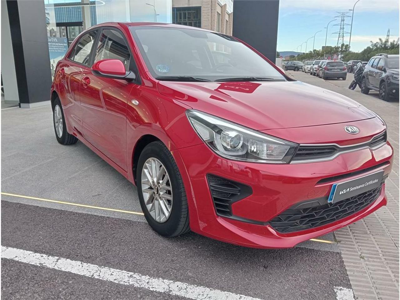 kia rio 2021 / foto grande (3)