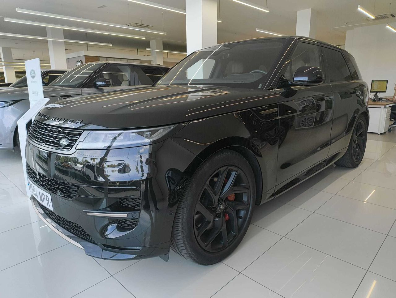 land-rover range rover sport 2024 /
