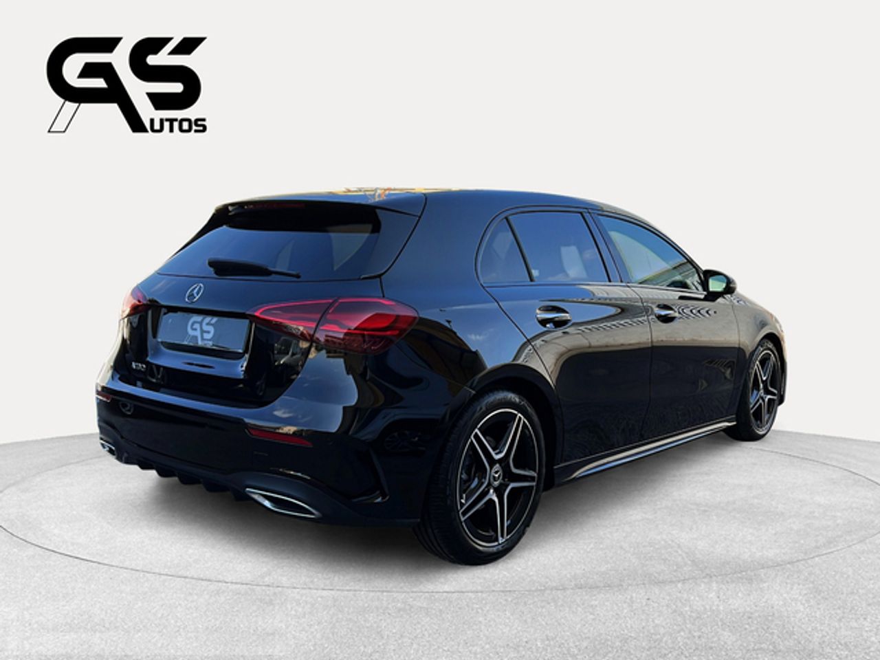 mercedes clase a 2024 / foto grande (3)