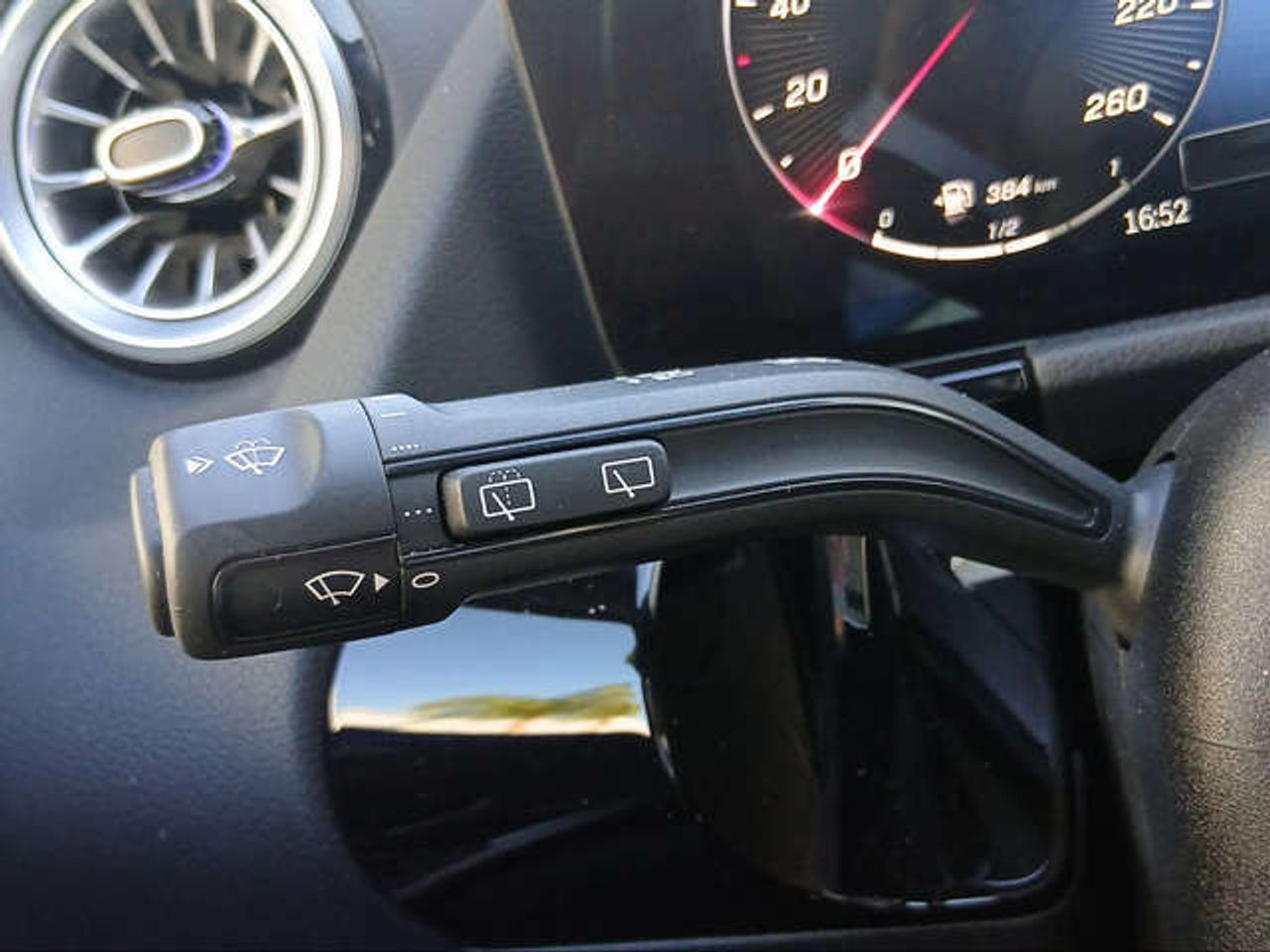 Mercedes Clase B 180 d 85 kW (116 CV) - foto 21