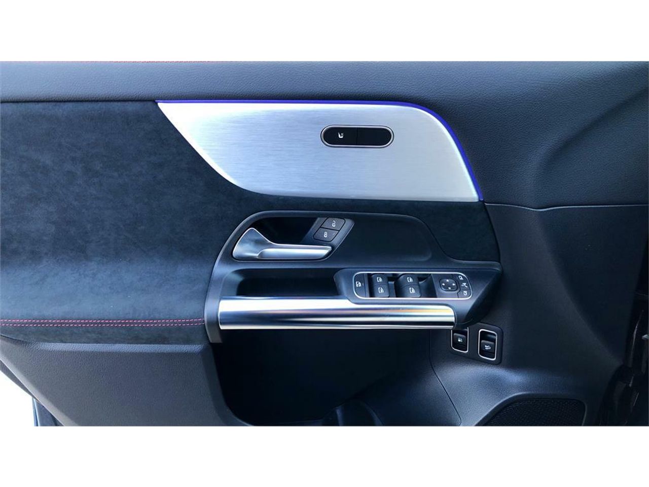 Mercedes GLA GLA 250 e - foto 24