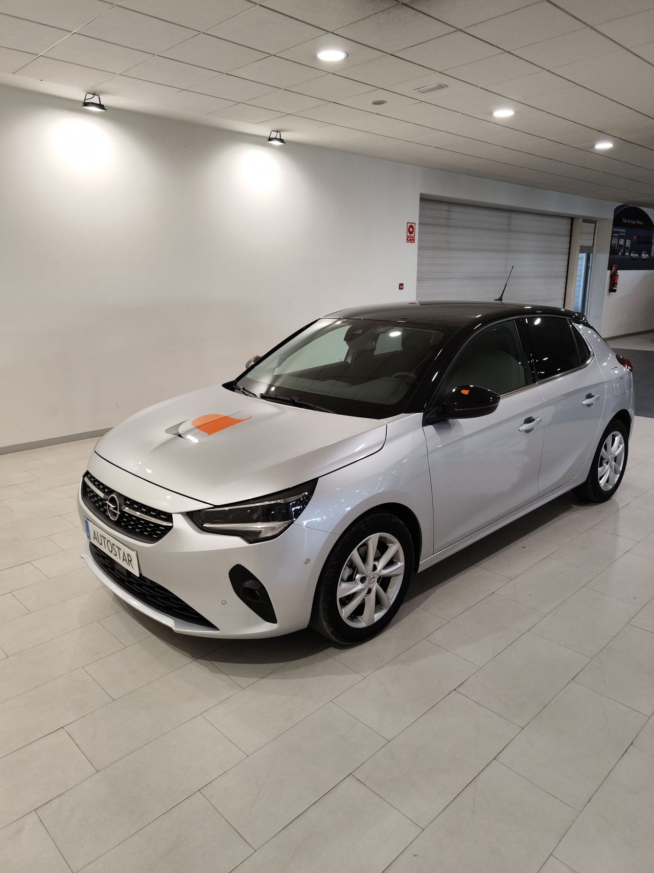 Opel mokka ano 2022  de segunda mano - opel corsa 2022 /