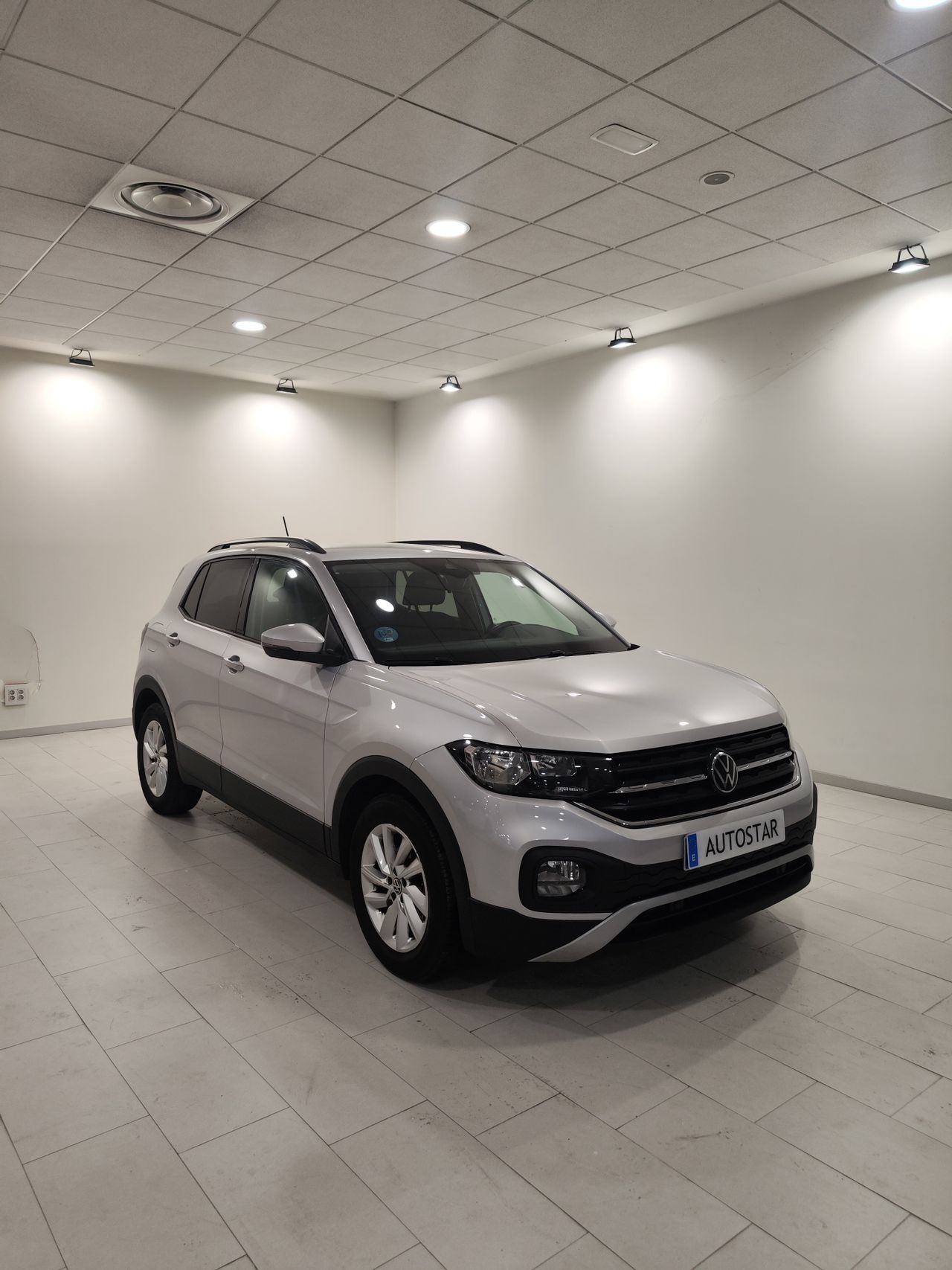 Volkswagen tcross 2024  de segunda mano - volkswagen t-cross 2022 /