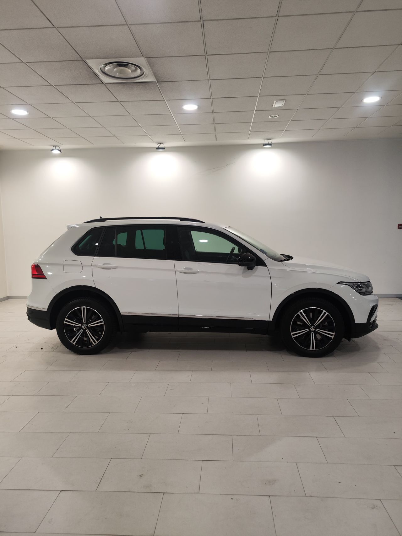 volkswagen tiguan 2021 / foto grande (2)