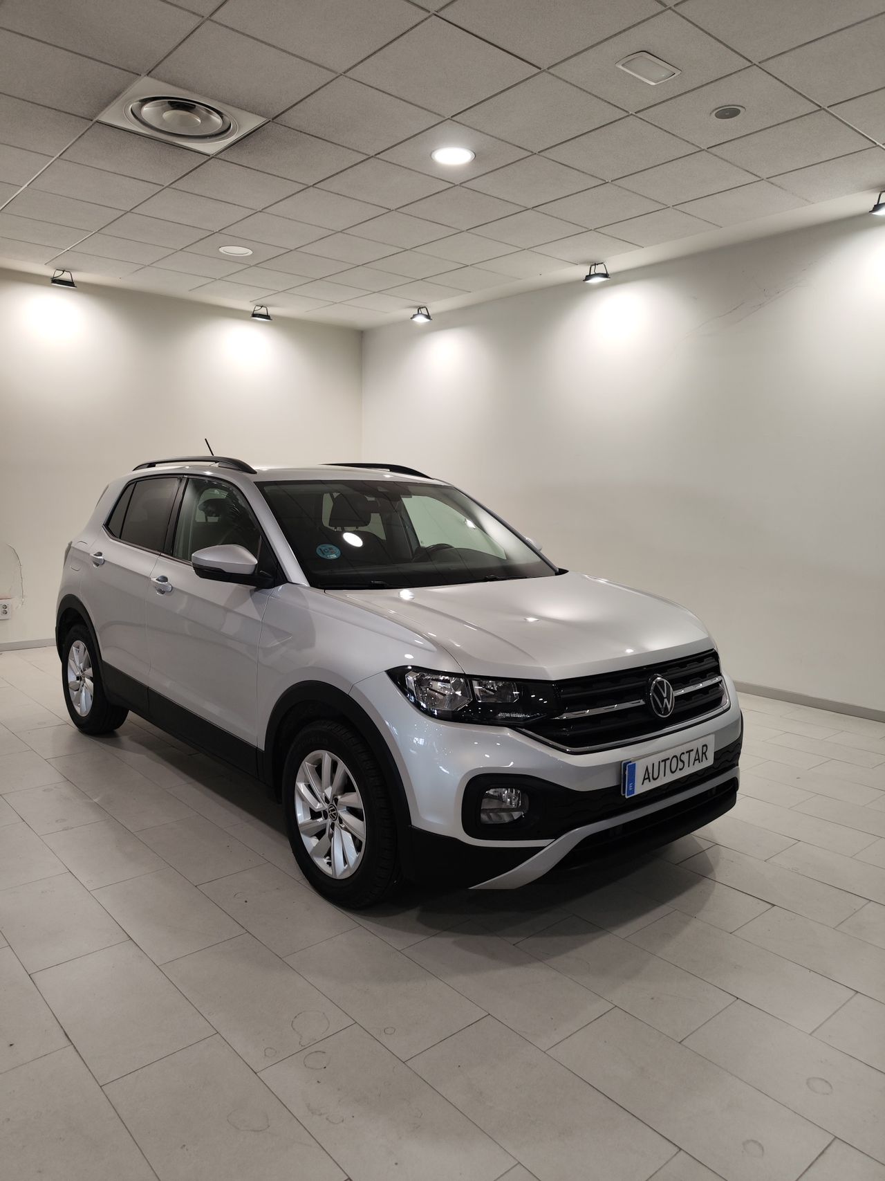 Vehiculo motor gasolina  de segunda mano - volkswagen t-cross 2023 /