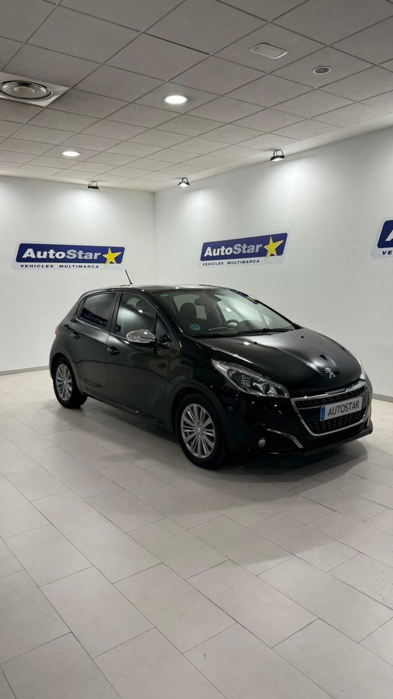 peugeot 208 2019 /