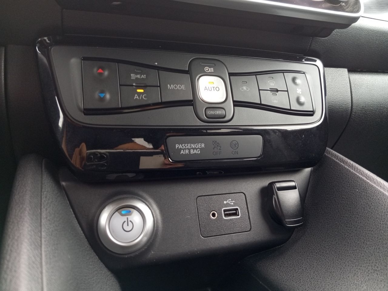 Nissan Leaf 40kWh N-Connecta - foto 13