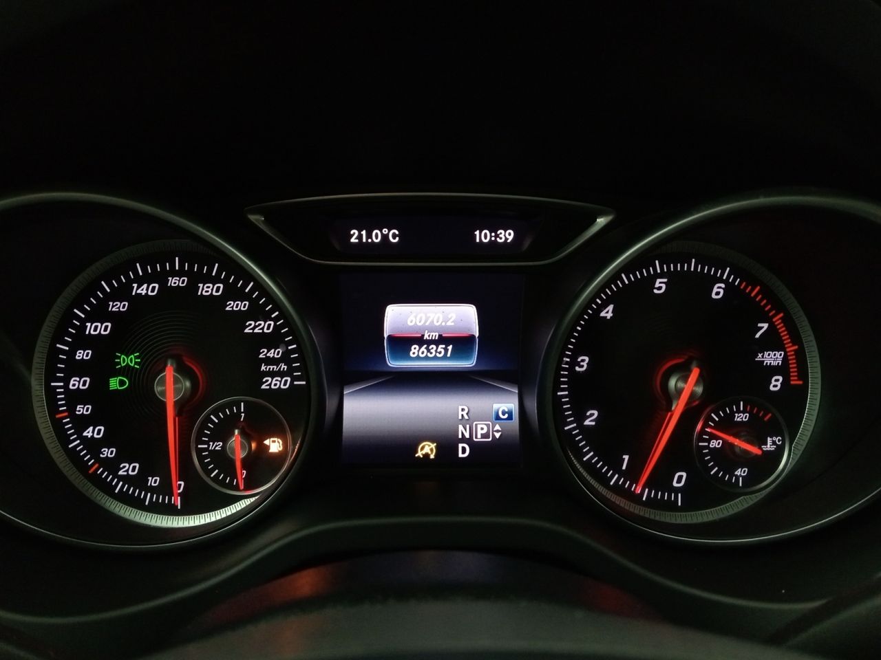 Mercedes GLA GLA 180 - foto 10
