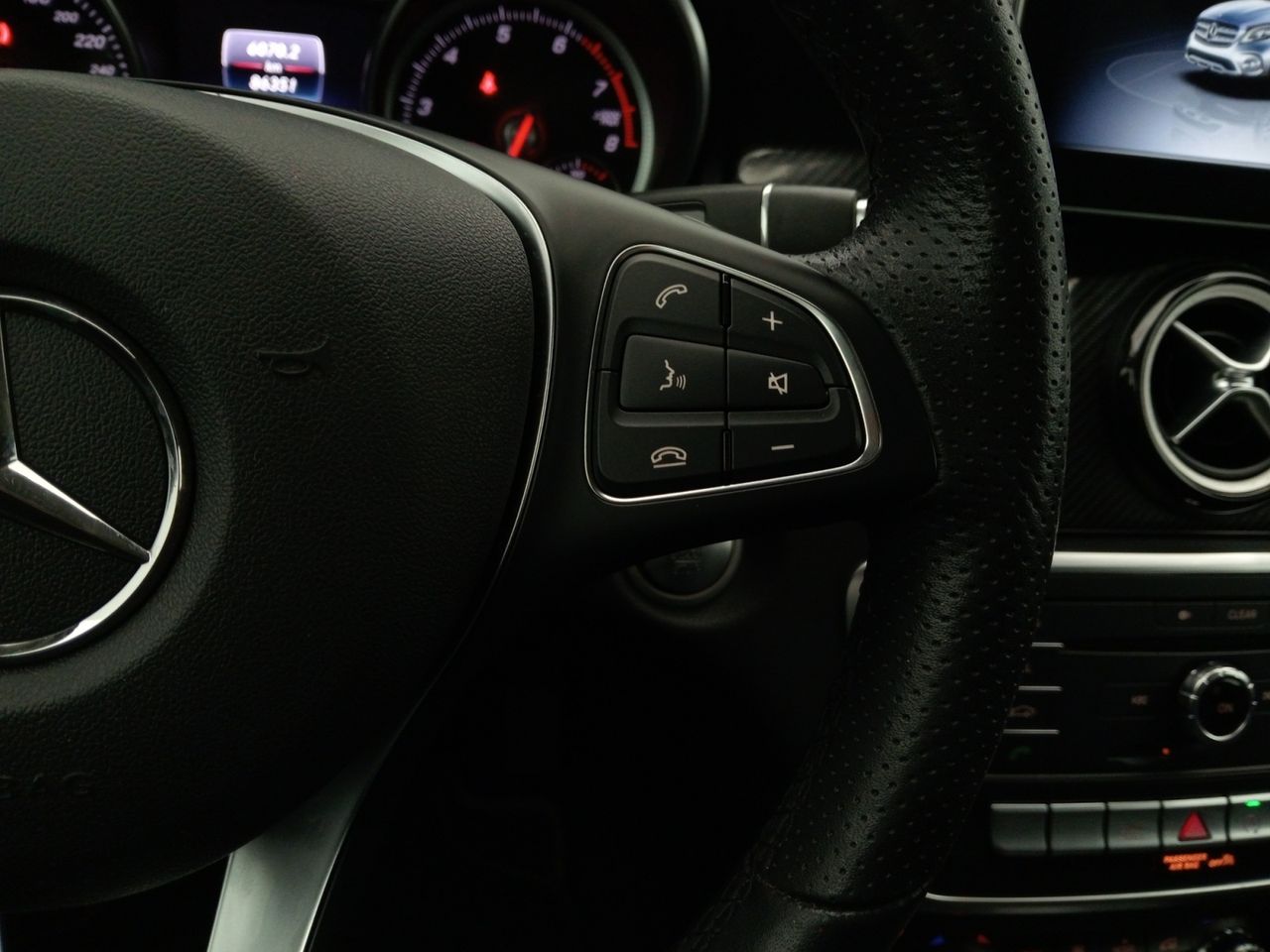 Mercedes GLA GLA 180 - foto 17