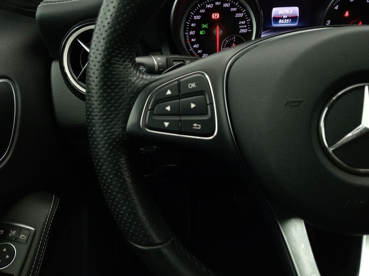 Mercedes GLA GLA 180 - foto 16