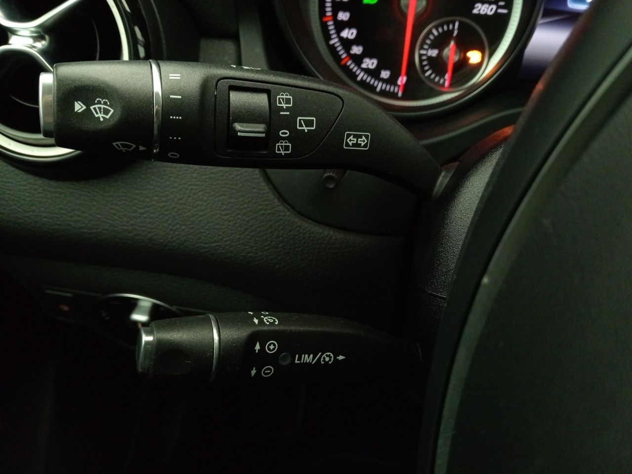 Mercedes GLA GLA 180 - foto 18