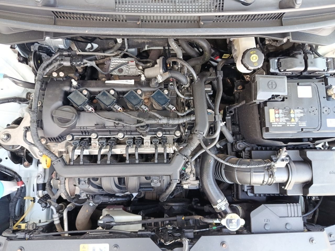 Hyundai i20 1.2 MPI Essence - foto 24