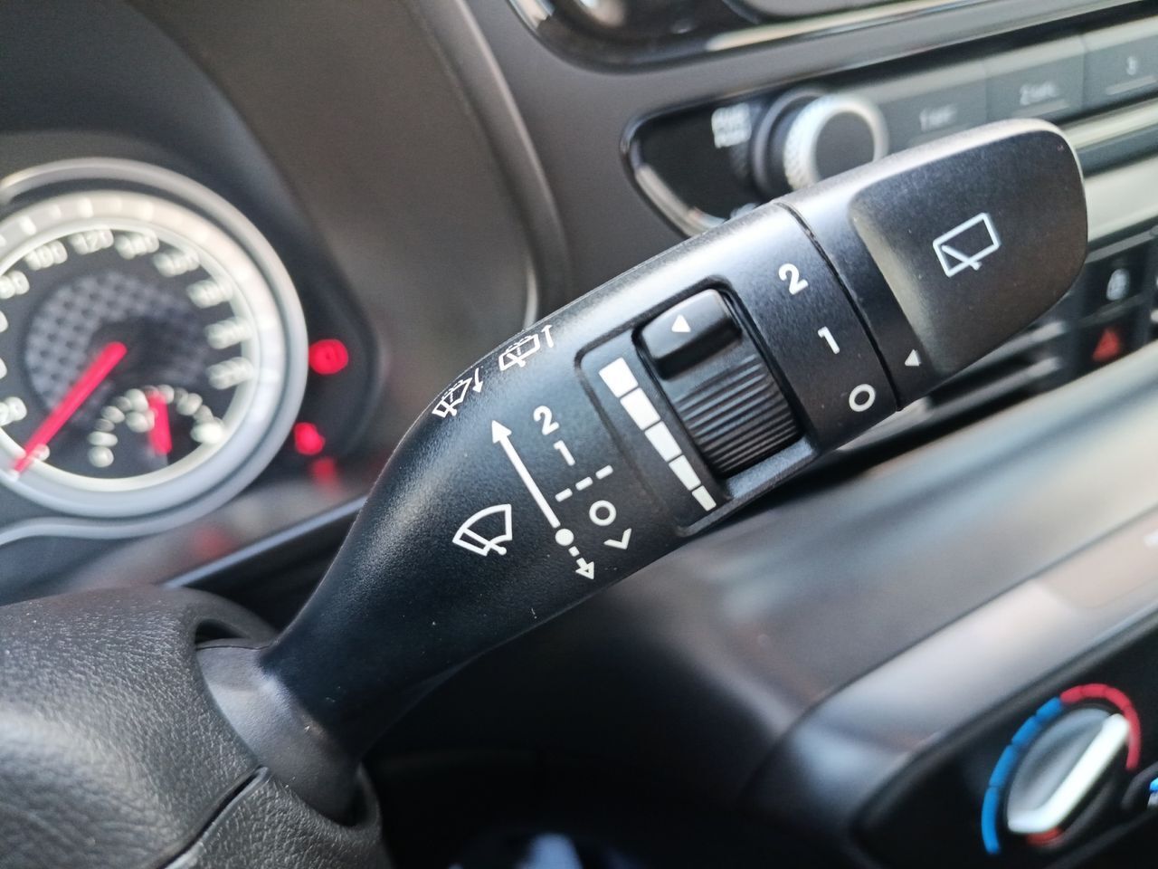 Hyundai i20 1.2 MPI Essence - foto 17