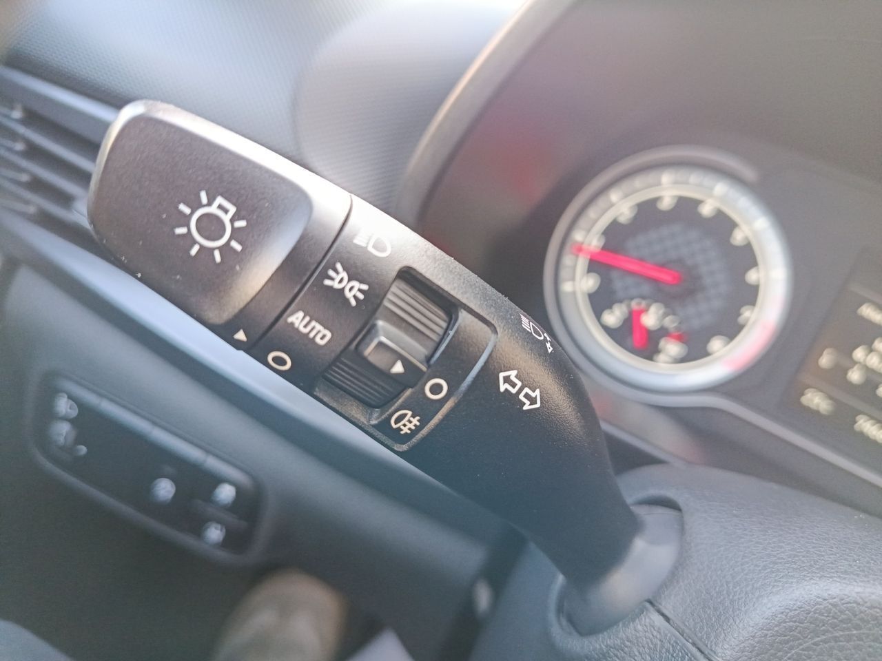 Hyundai i20 1.2 MPI Essence - foto 16