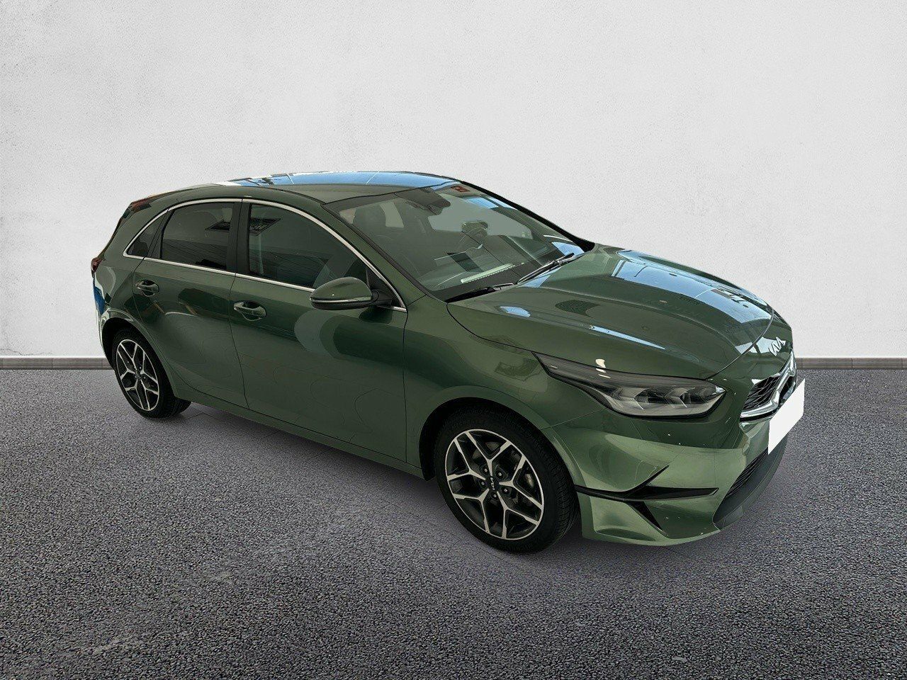Kia ceed 5 plazas  de segunda mano - kia ceed 2022 /
