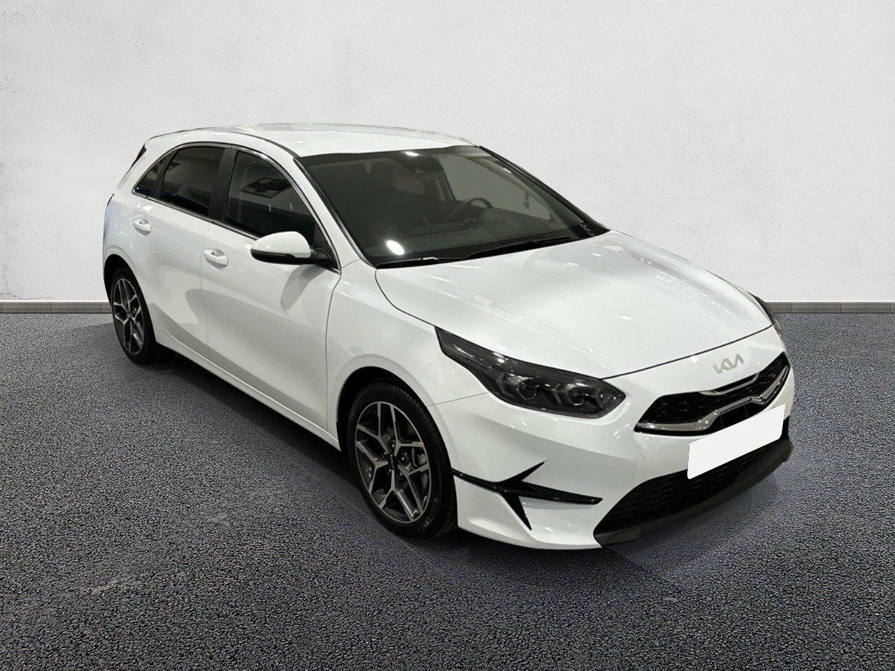 Kia ceed 5 plazas  de segunda mano - kia ceed 2024 /