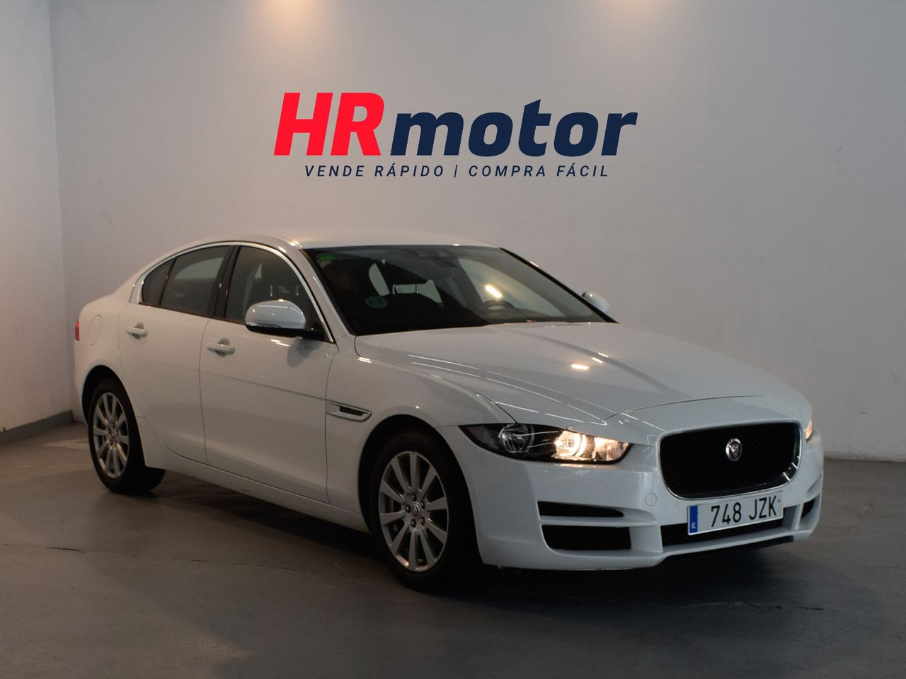 Foto jaguar xe 2017 /
