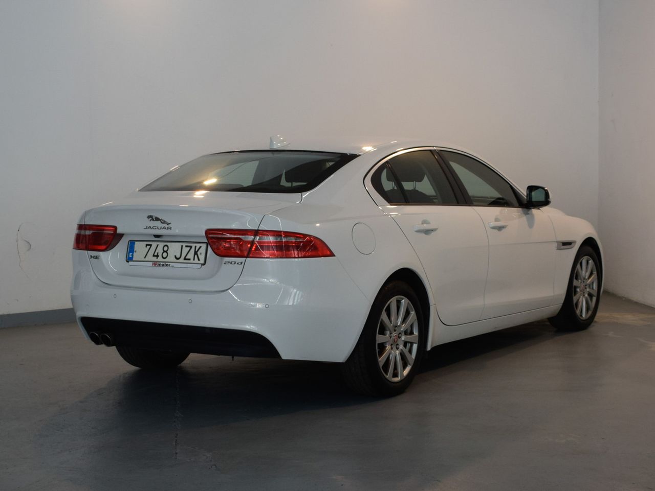 jaguar xe 2017 / foto grande (2)
