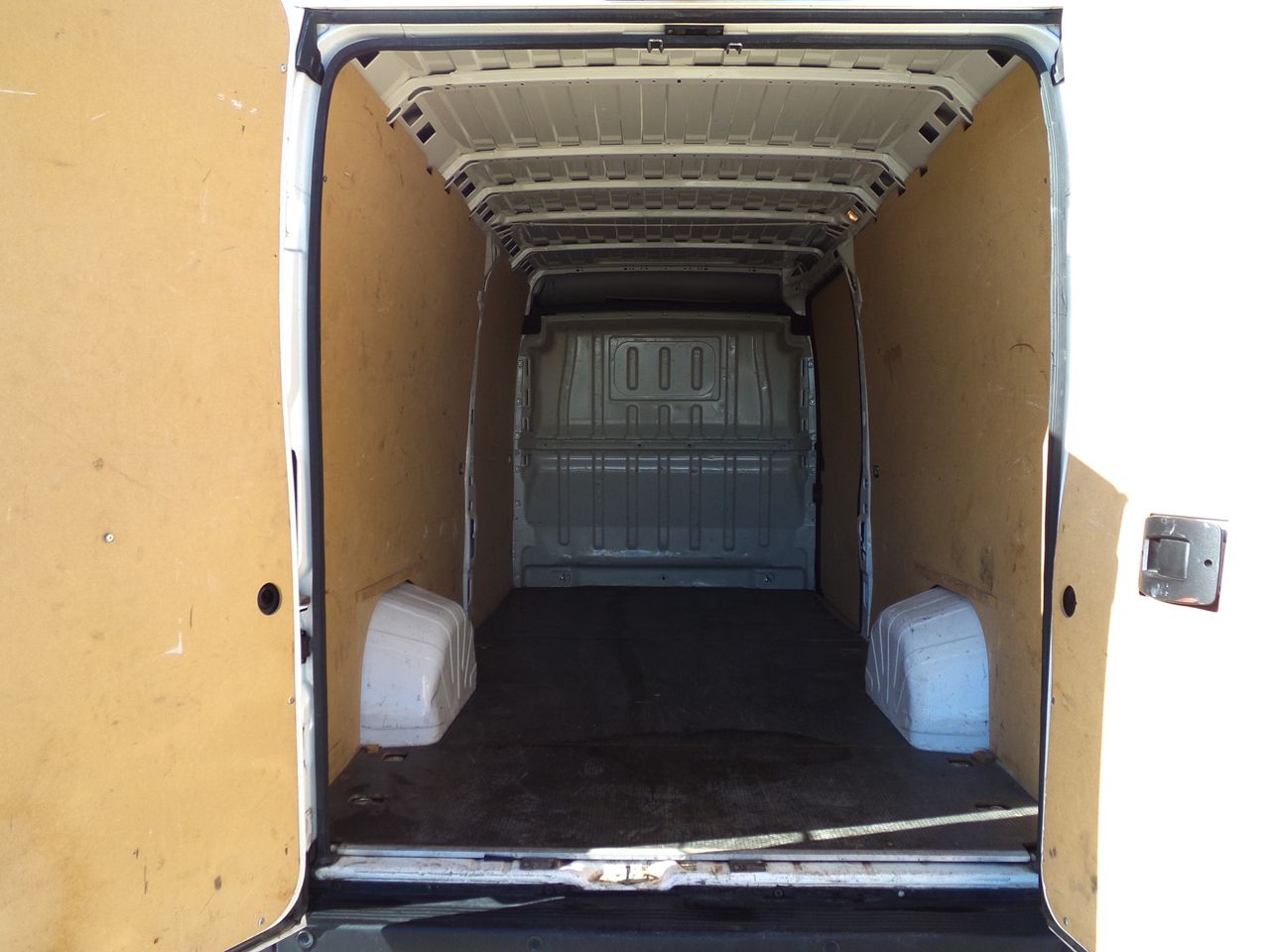 Peugeot Boxer 435 L4H2 Asphalt BlueHDi 140 S&S - foto 9